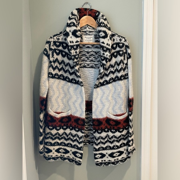 Abercrombie & Fitch Women's
Wool Alpaca Blend Hooded Cardigan Sweater-Size XS‎ - Picture 3 of 9